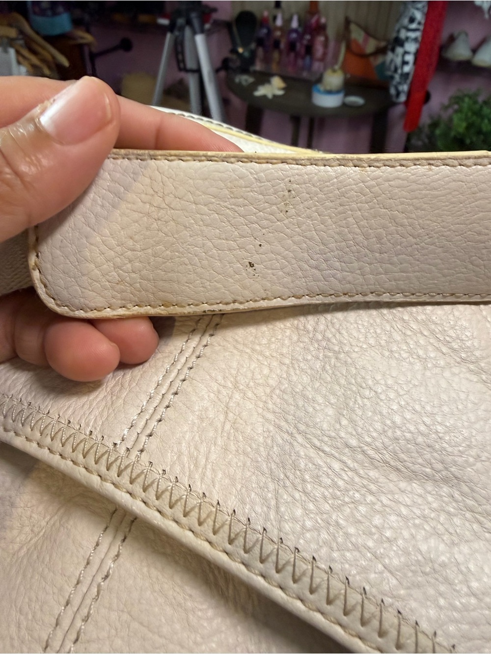 The Sak Cream Crossbody Bag – Soft Leather Everyday Sling - Picture 7 of 16